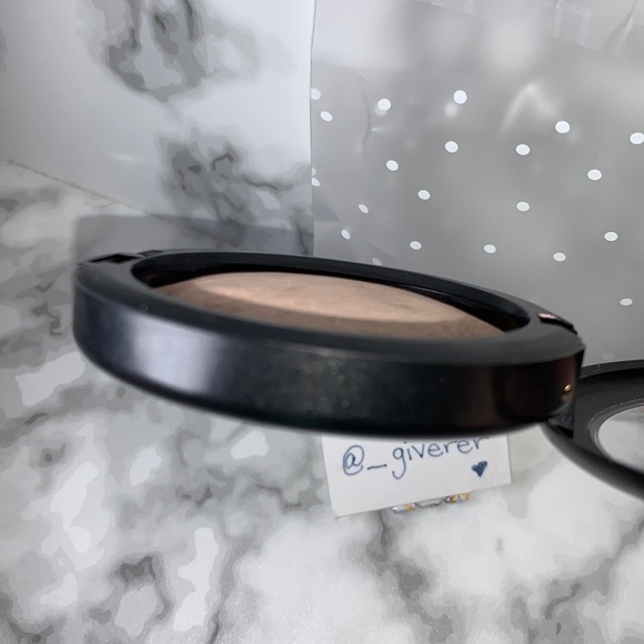 RARE Porcelain Pink MAC MIneralized Skinfinish - Picture 7 of 13